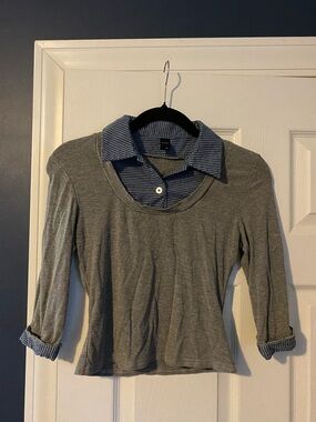 Cider Gray Top with Blue Check Collar Detail